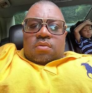 Meet your Posher, Dontay